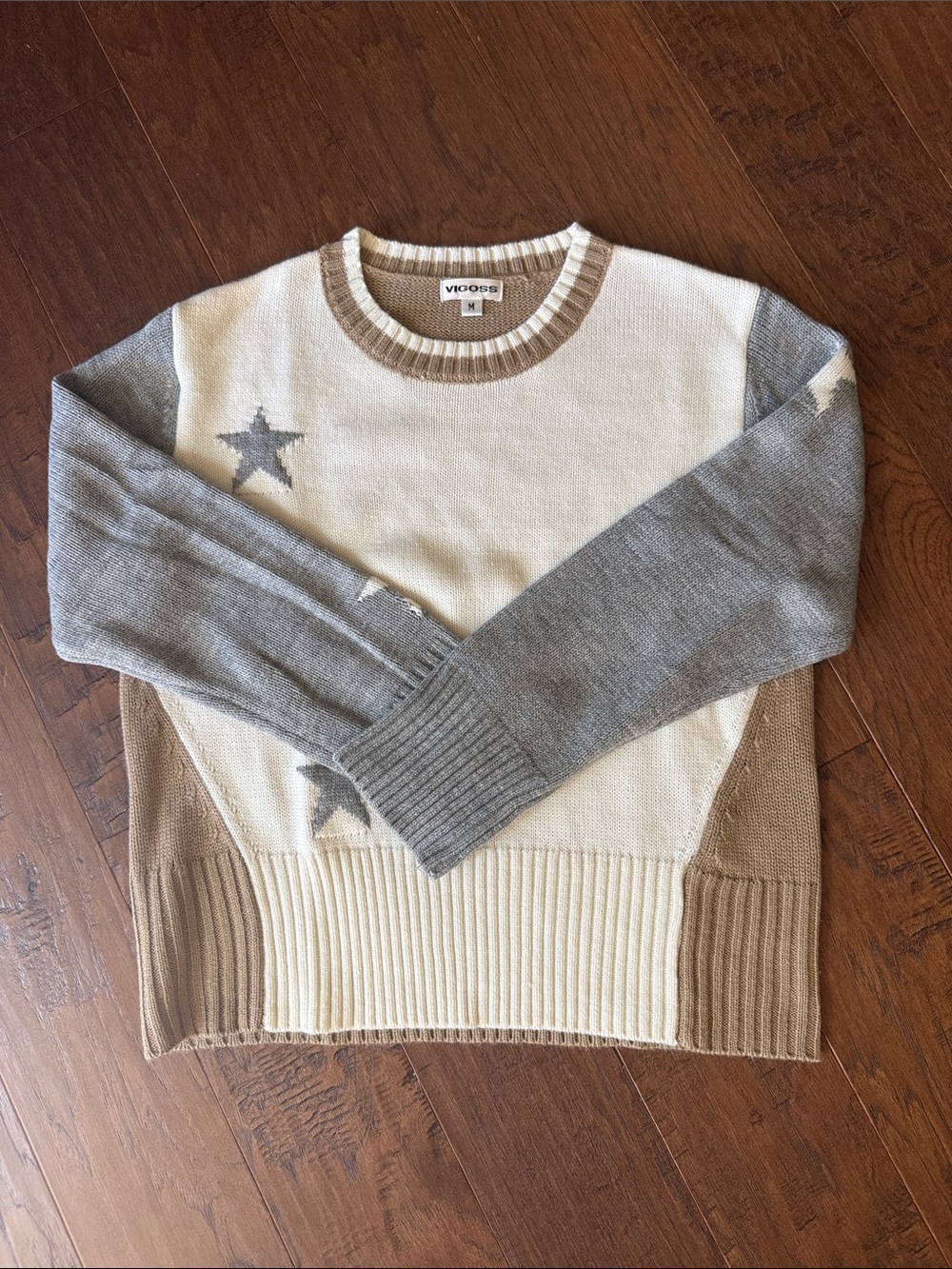 Vigoss Cream and Tan Ribbed Crewneck Sweater